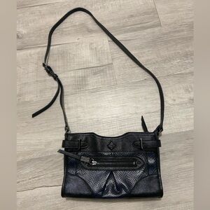 Vera Wang crossbody purse. NWOT 
Black with Blue faux snakeskin Crossbody Bag